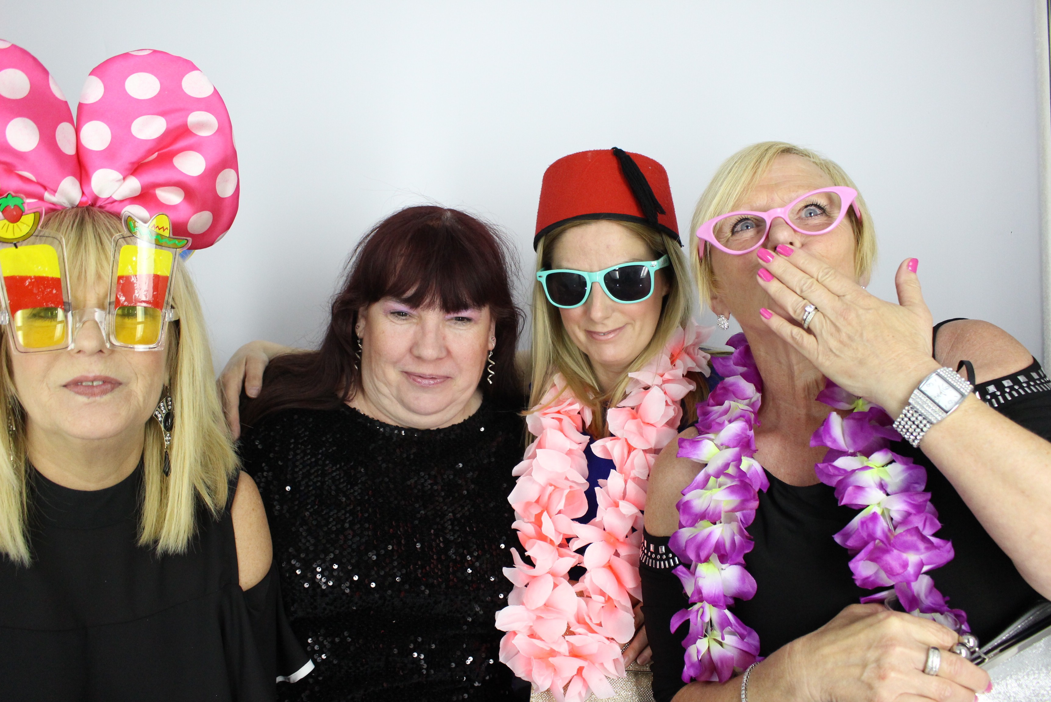 60th Birthday Diana  | View more photos from the event at gallery.myphotoboothexperience.co.uk/u/MyPhotoBoothExperienceLtd/60th-Birthday-Diana